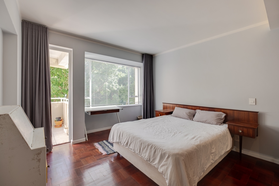 3 Bedroom Property for Sale in Sea Point Western Cape